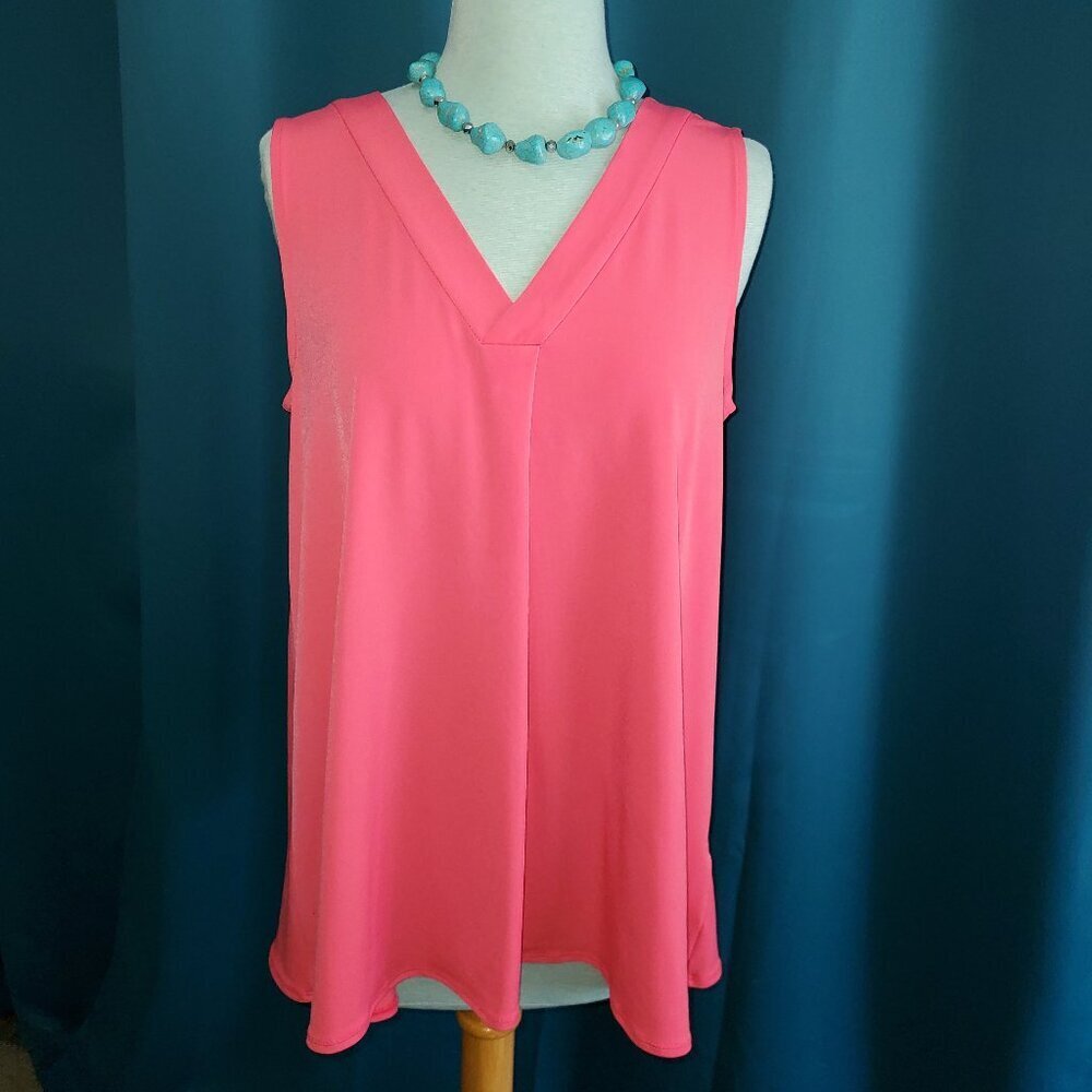 V-neck Soft & Stretchy Flowing Salmon Top – M